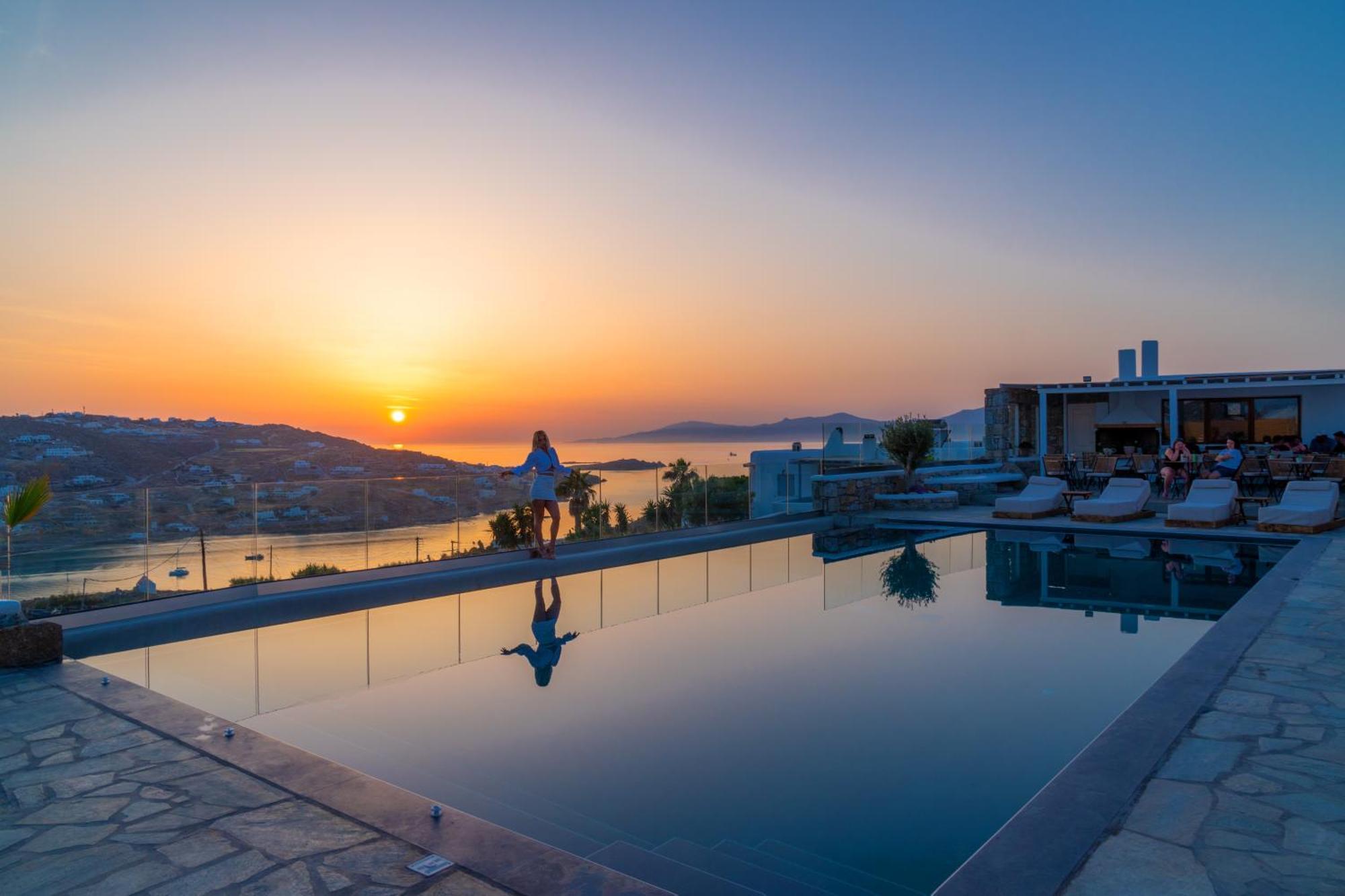 Le Ciel Suites & Villas Mykonos Town Exteriör bild